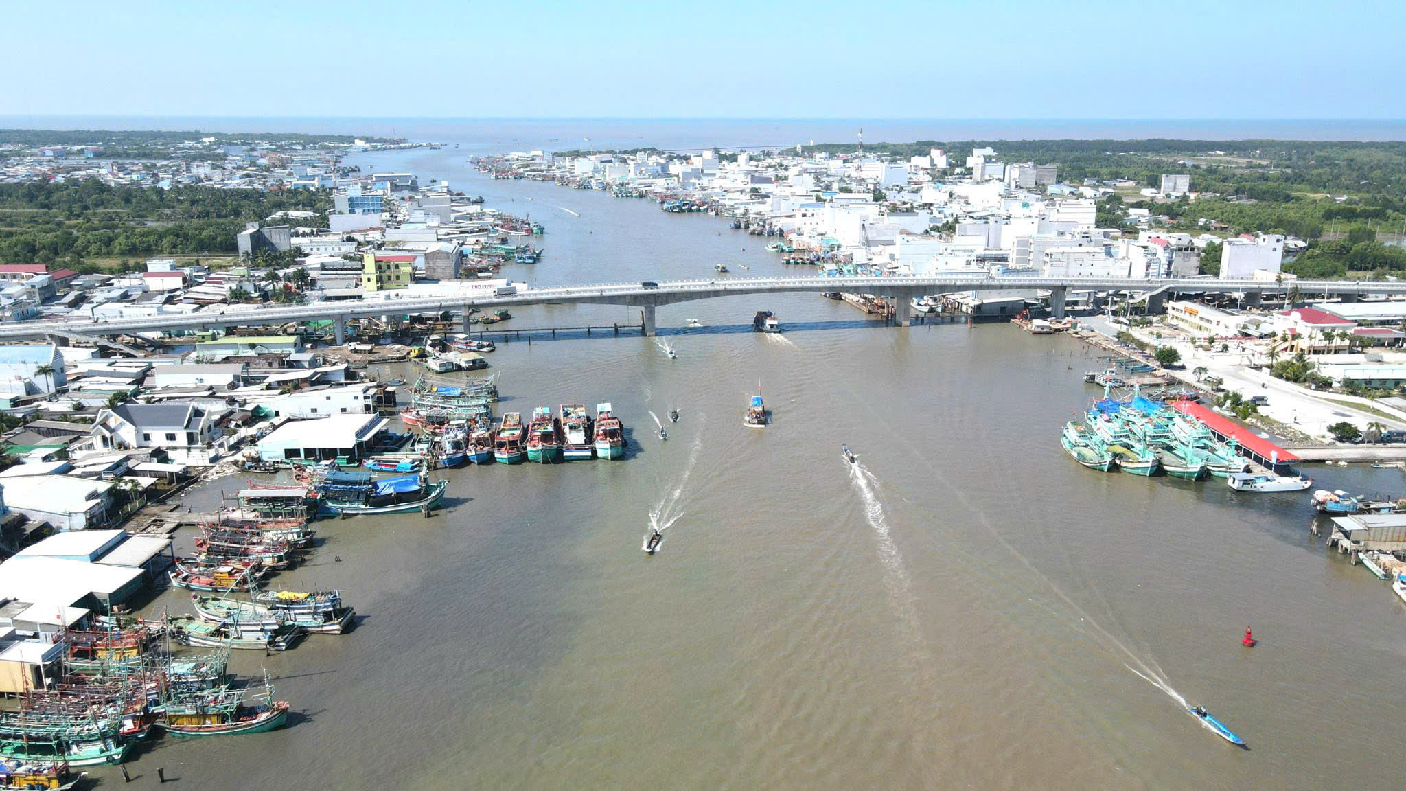 Từ bến thuyền lịch sử đến đô thị biển hiện đại mang tên Sông Đốc - Cà Mau