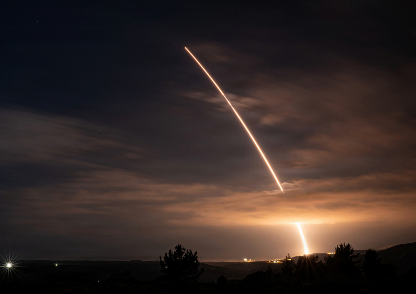 Mỹ phóng thử tên lửa đạn đạo xuyên lục địa Minuteman III