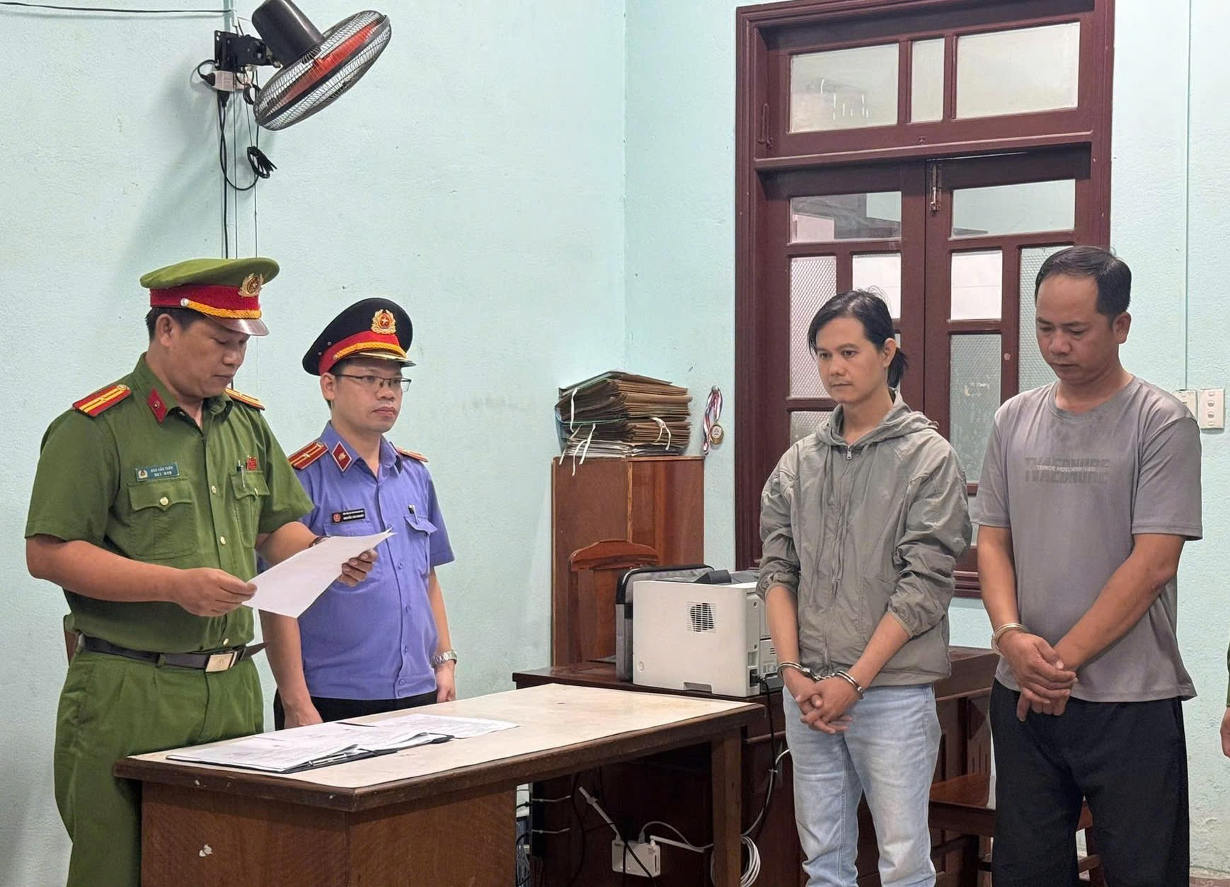 Bắt 2 kẻ hành hung tài xế xe công nghệ ở Đà Nẵng