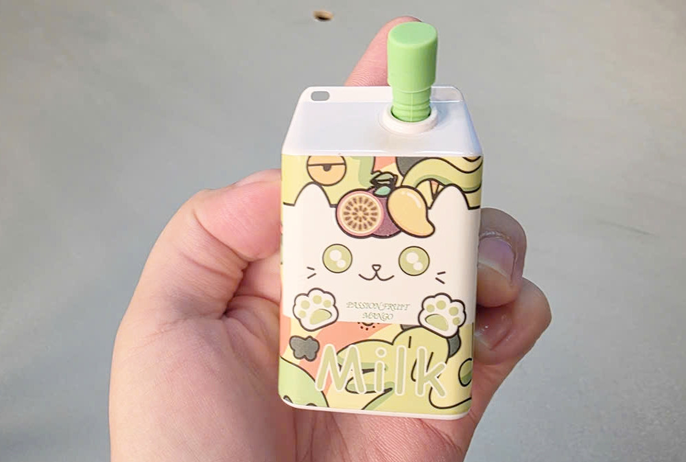 Giới trẻ có nguy cơ nghiện nicotine từ trào lưu ‘thời thượng’