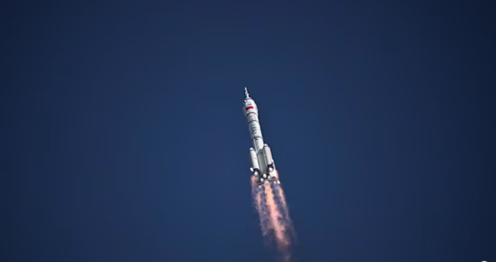 Số phận ba phi hành gia Trung Quốc nhường tàu giải cứu giờ ra sao?