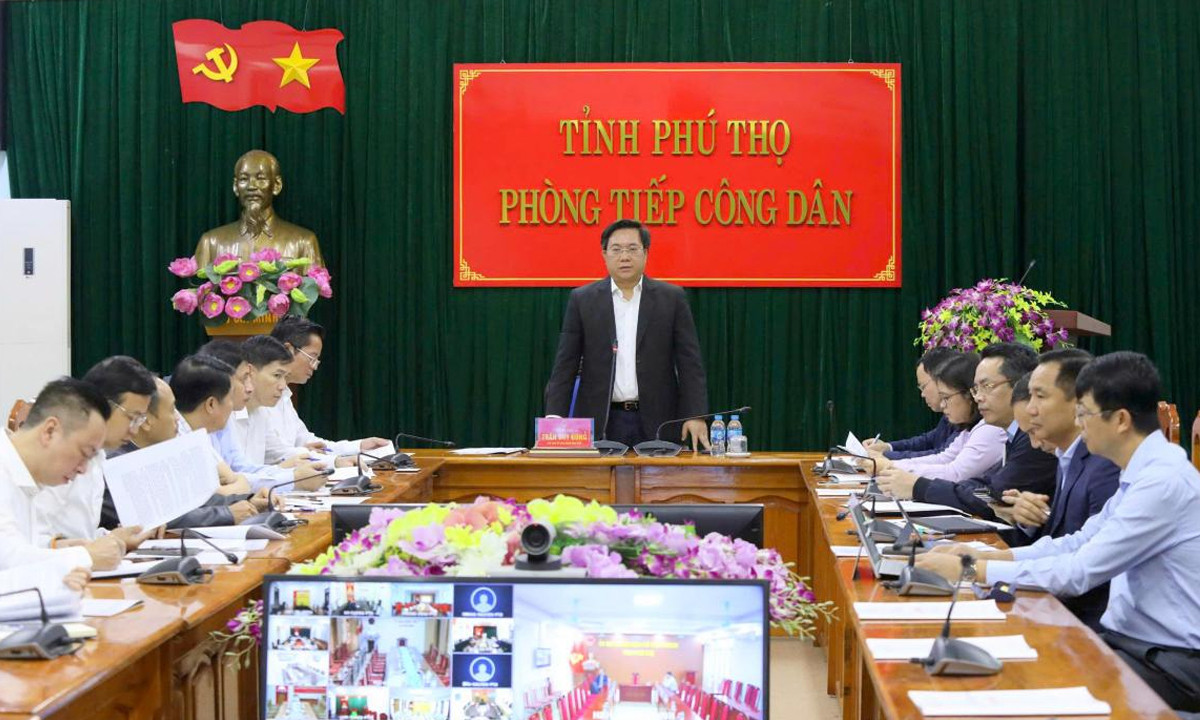 Chủ tịch UBND tỉnh Phú Thọ tiếp công dân, chỉ đạo giải quyết sớm các việc tồn đọng