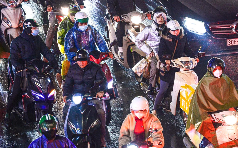 Dự báo thời tiết 19/11: Bắc Bộ có nơi rét hại dưới 5°C, Trung Bộ mưa như trút