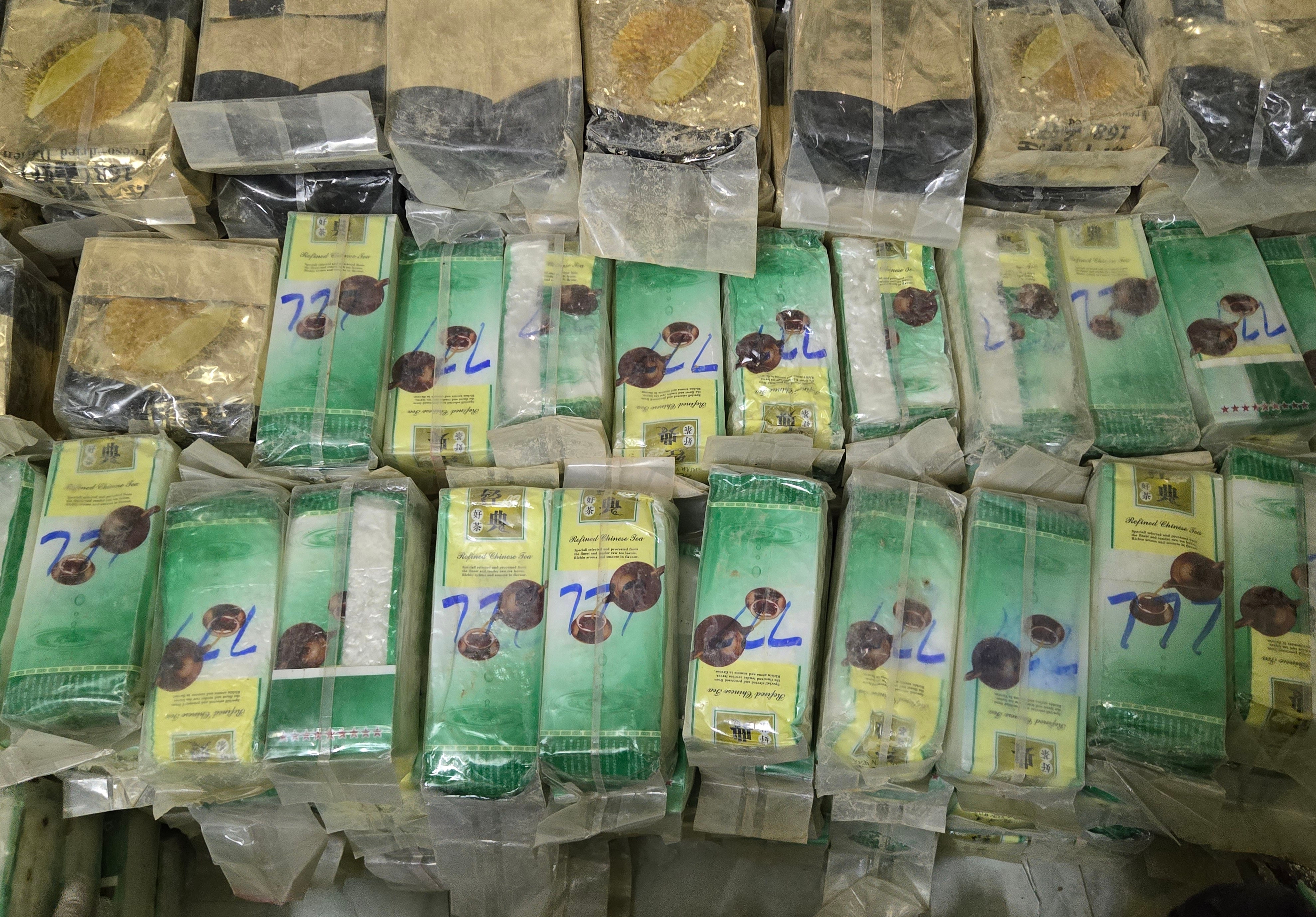 Xe container chở gần 1 tấn ma tuý từ Tam giác vàng tuồn vào Việt Nam