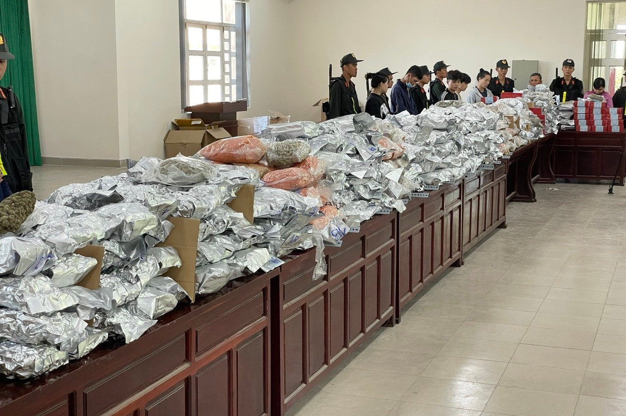 Triệt phá nhóm 'Cô tiên thơm' bán cần sa qua mạng lớn nhất từ trước đến nay