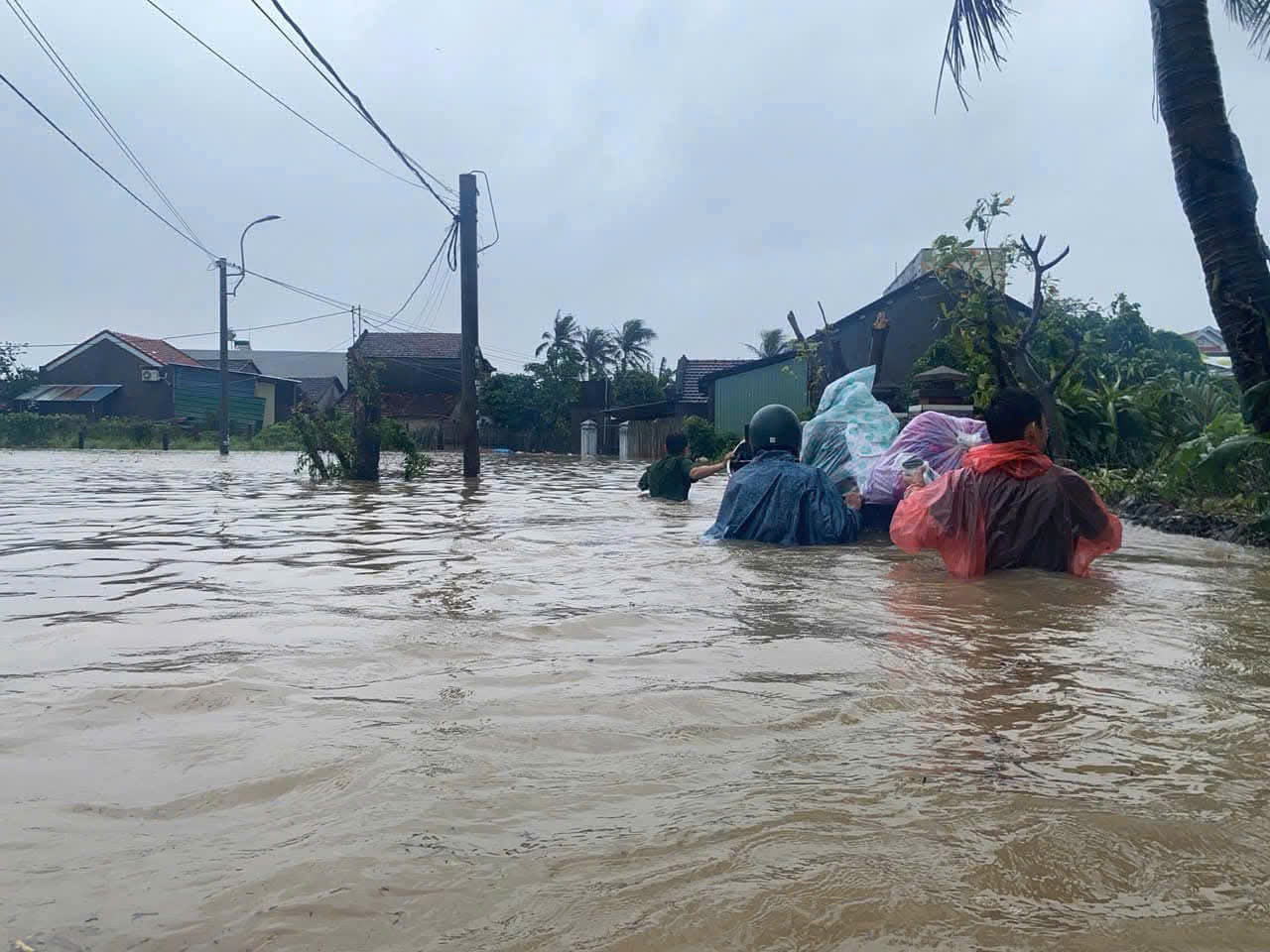 Lũ lịch sử ở Đắk Lắk khiến 7 người chết, 2 người mất tích