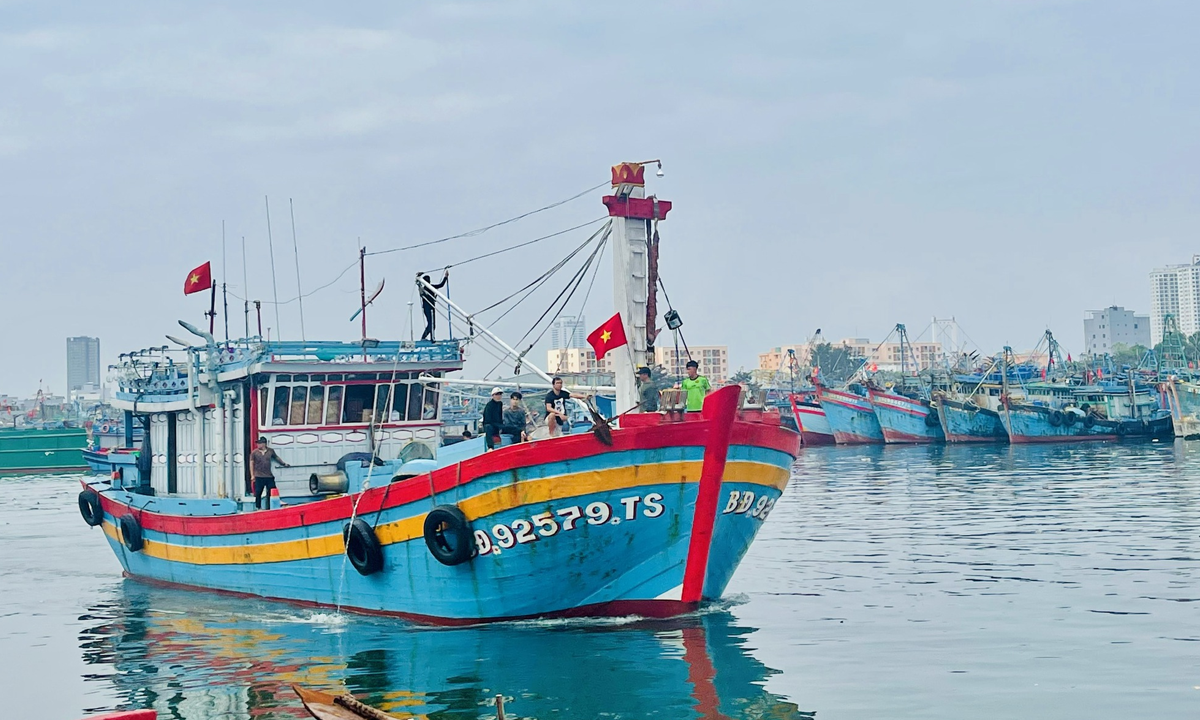 Thủ tướng: Xử nghiêm cá nhân, doanh nghiệp tiếp tay, dung túng cho hành vi IUU