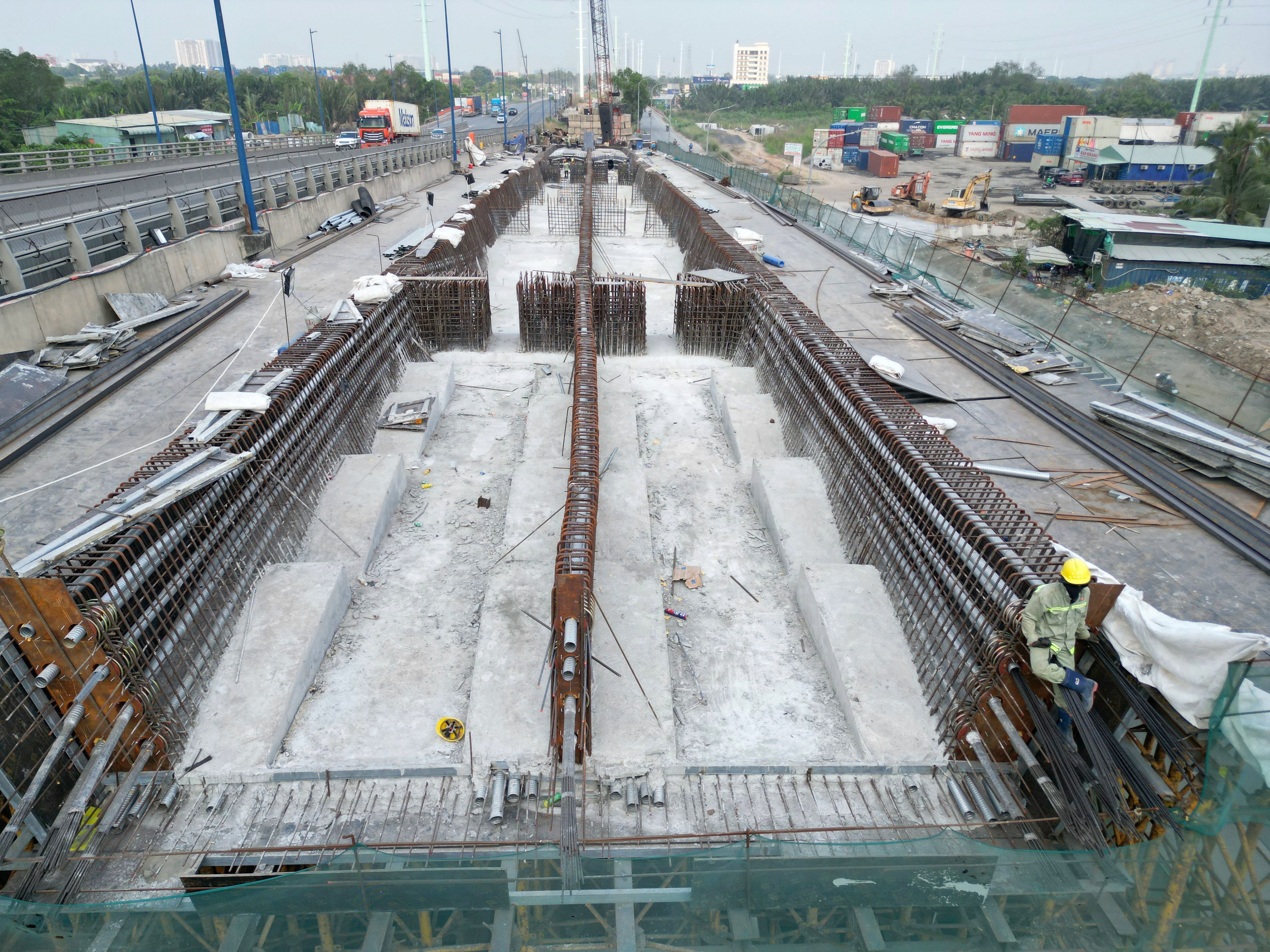 Nút giao kẹt xe bậc nhất TP.HCM tăng tốc thi công sau nhiều lần chậm tiến độ