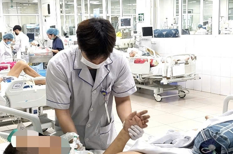 Sốt không dứt sau cúm A, người đàn ông phát hiện nhiễm nấm nguy hiểm