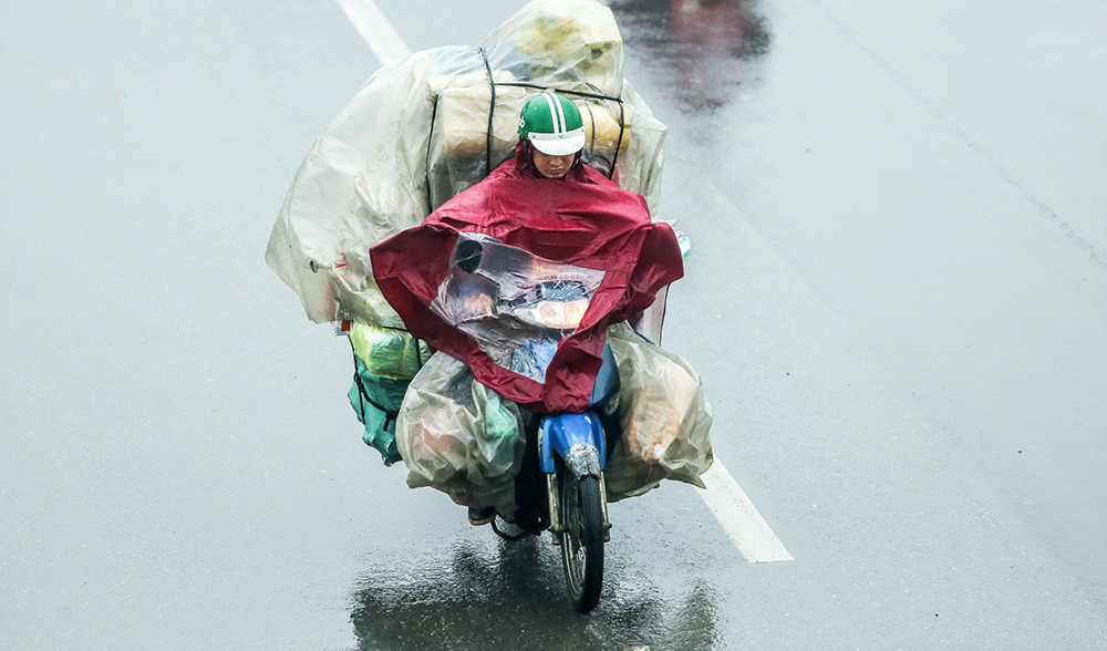 Dự báo thời tiết 7/12: Miền Bắc mưa rét, miền Trung cục bộ mưa to và dông