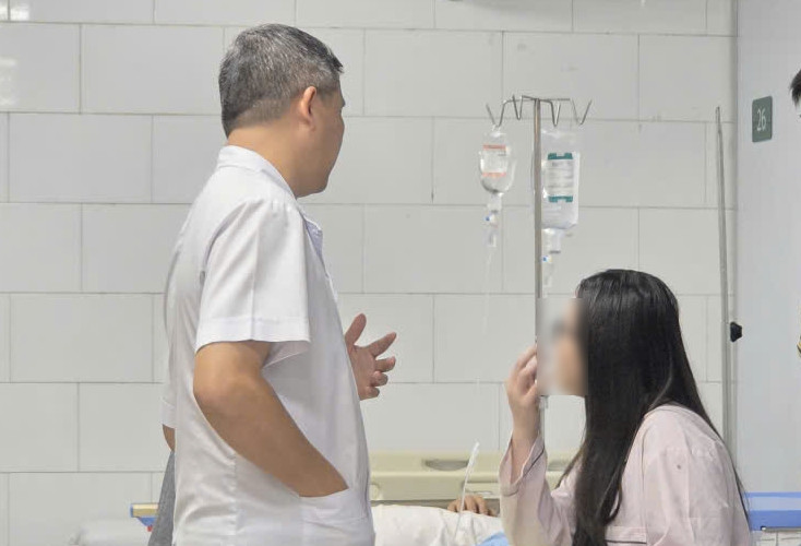 Không kiểm soát được cơ thể sau 3 năm lạm dụng bóng cười