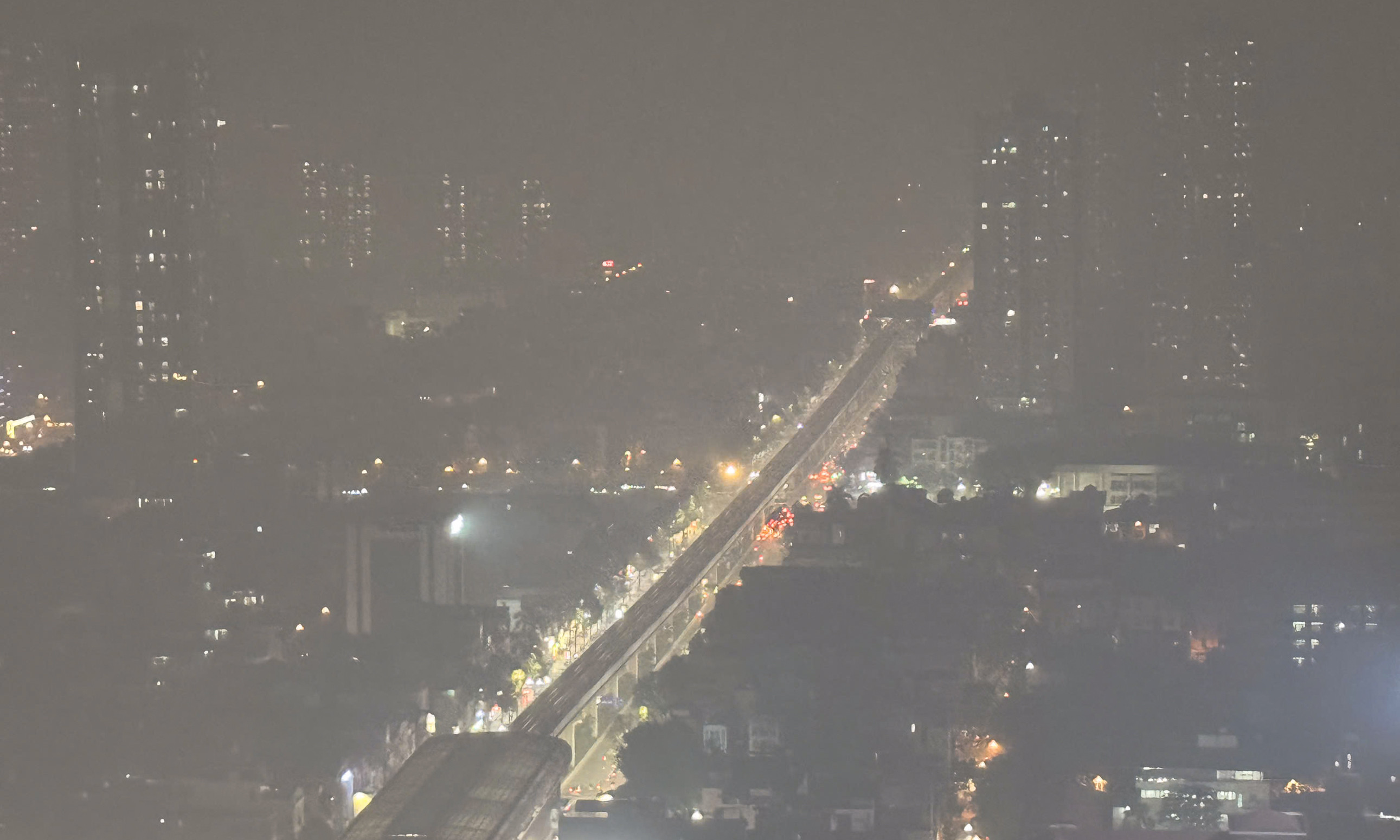 Tối nay, Hà Nội ô nhiễm nhất thế giới, chỉ số cao gấp 35 lần chuẩn WHO