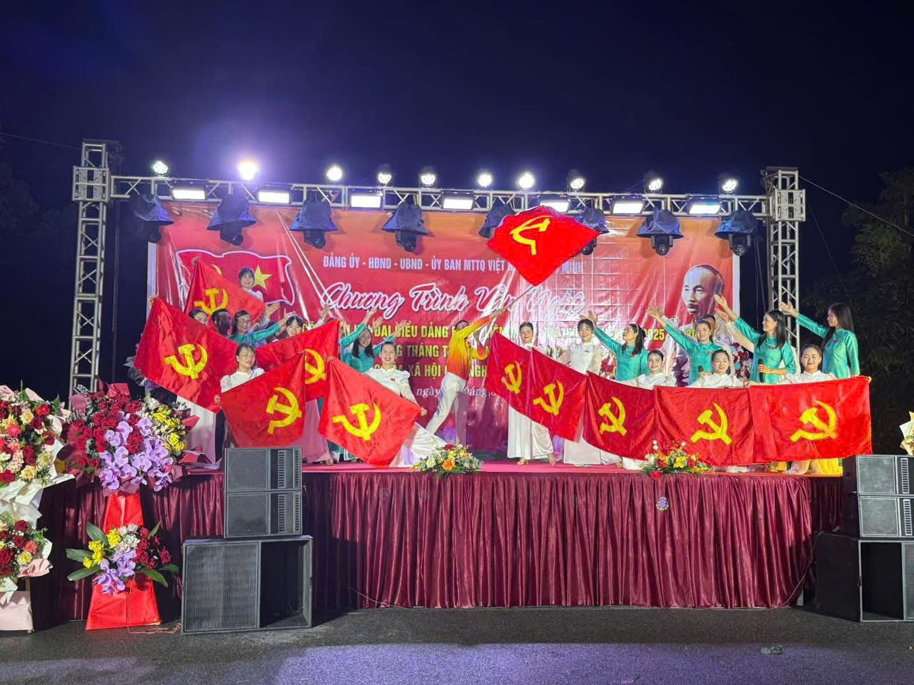 Hà Nội triển khai công tác tuyên truyền Đại hội đại biểu Đảng bộ thành phố