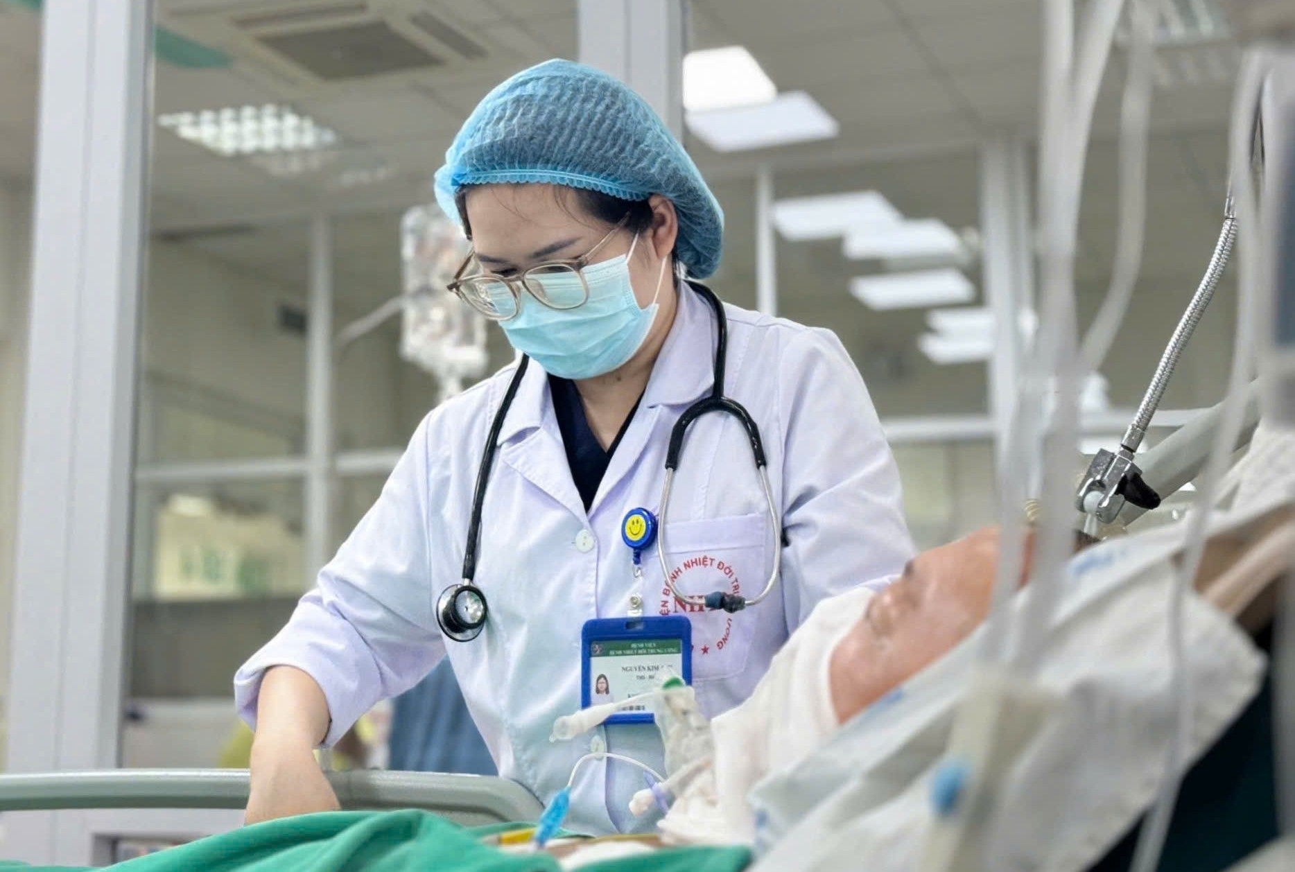 Người đàn ông từ Thái Lan về Việt Nam chữa bệnh 'vi khuẩn ăn thịt người'