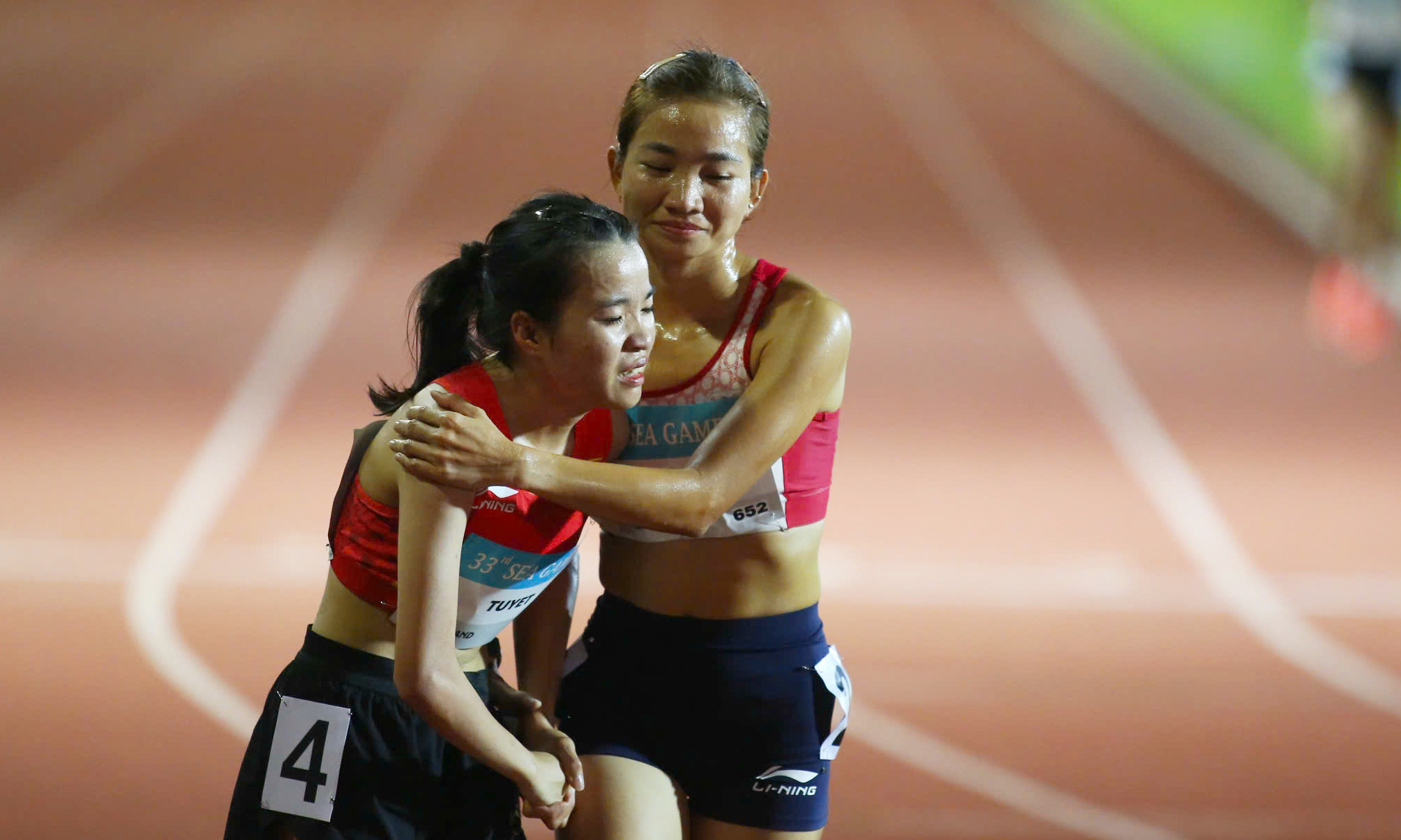 Hơn cả HCV Nguyễn Thị Oanh, đây mới là chi tiết cực đỉnh của điền kinh Việt Nam