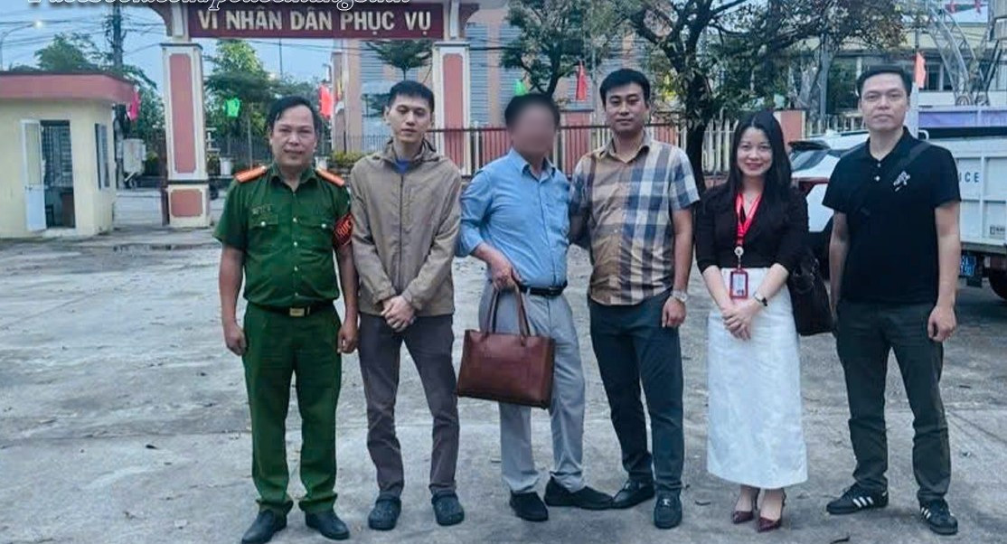 Công an Đà Nẵng giúp người đàn ông ở Hà Nội nhận lại 5 tỷ đồng chuyển nhầm