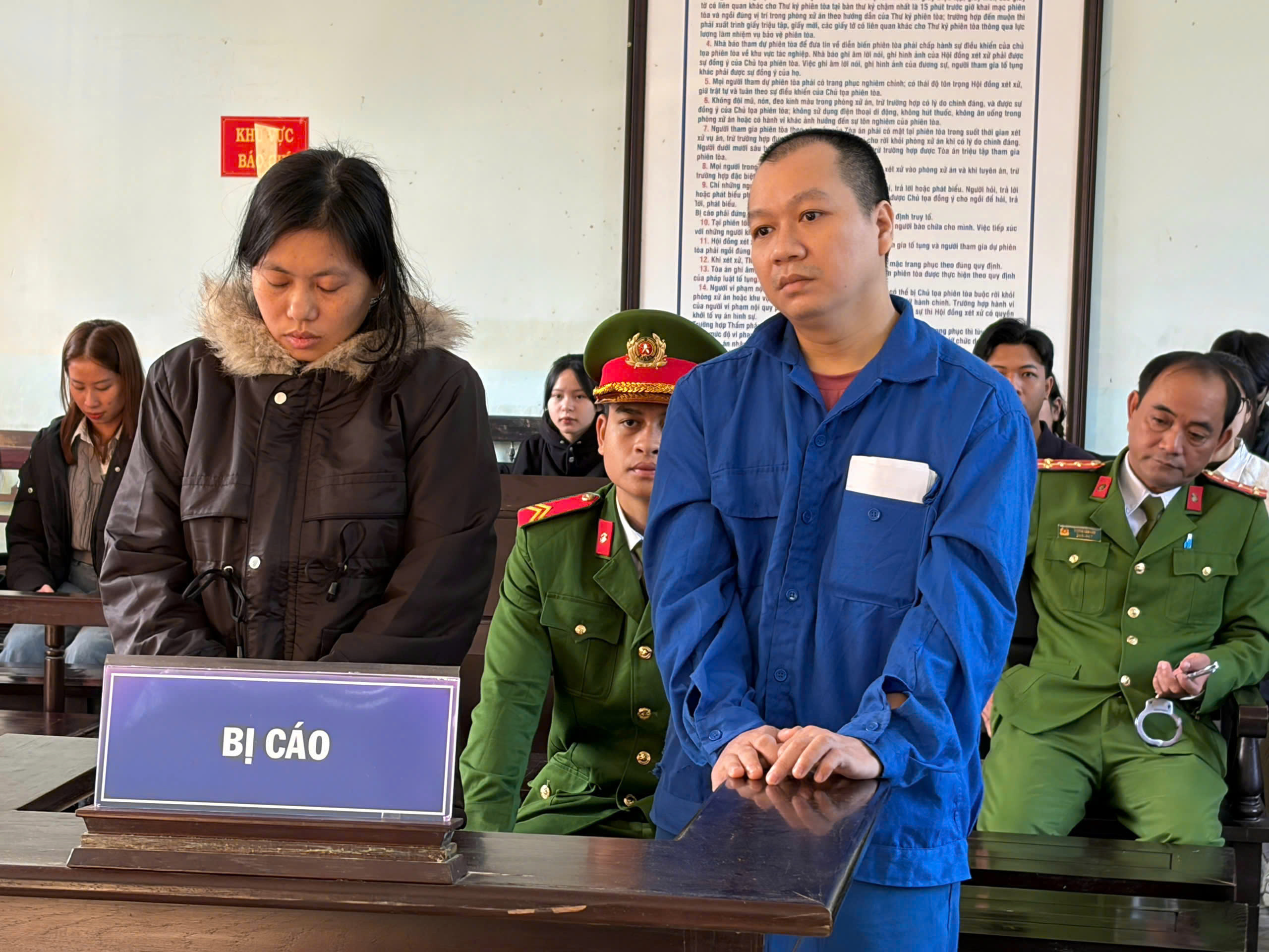 Dựng ‘kịch bản’ đầu tư ảo, cặp đôi chiếm đoạt hơn 5,6 tỷ đồng