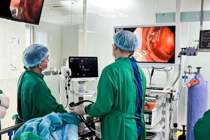 Phát hiện khối u dạ dày 1,4 cm khi đi khám sức khỏe định kỳ