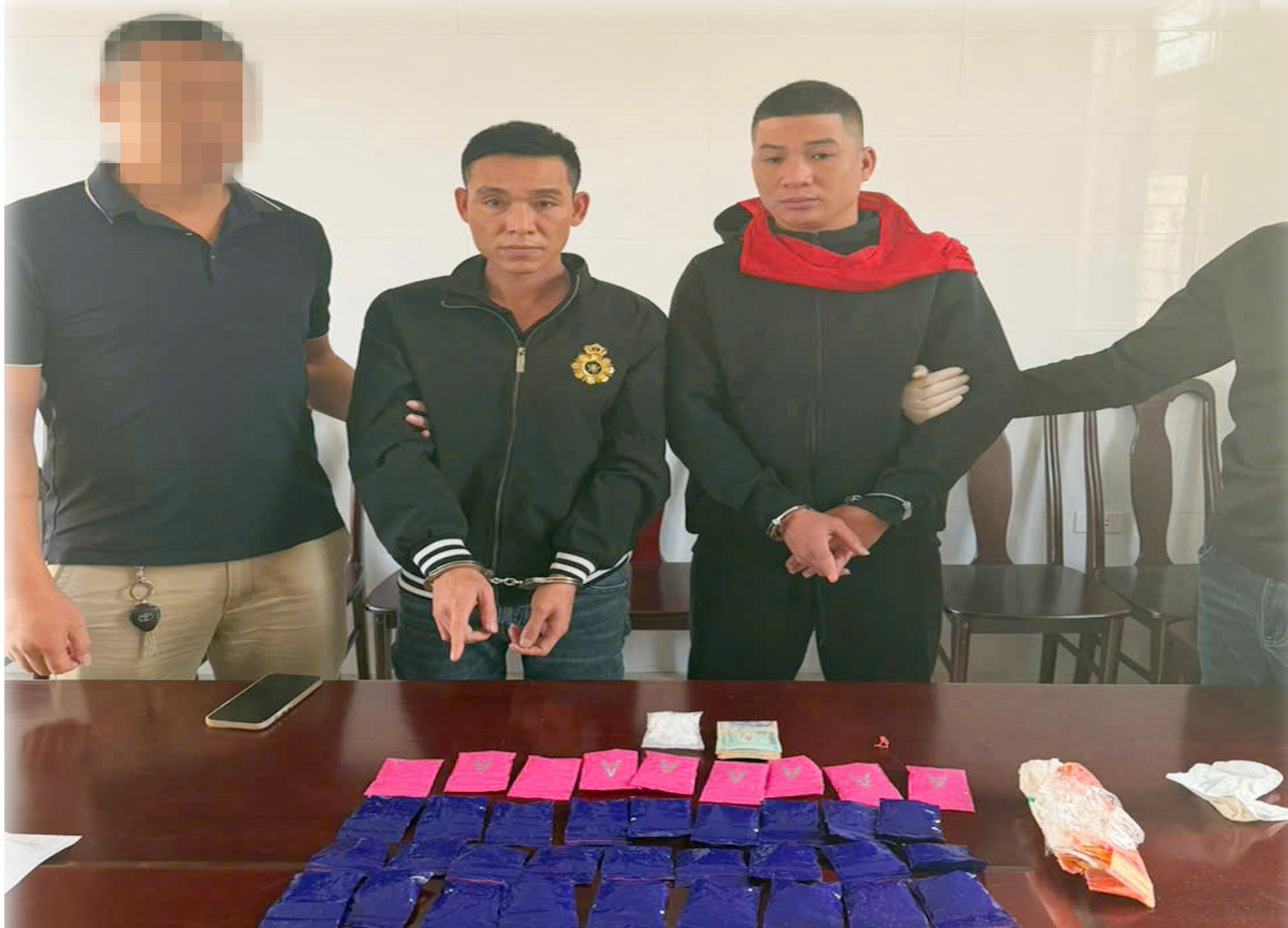 Phá đường dây mua bán 1kg ma tuý liên tỉnh, bắt 6 người liên quan