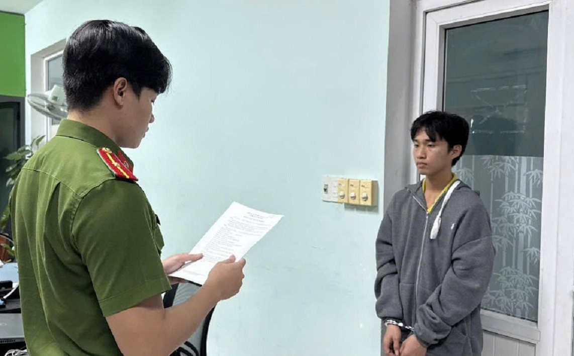 Túng tiền tiêu xài, nam thanh niên cướp vé số của người khuyết tật