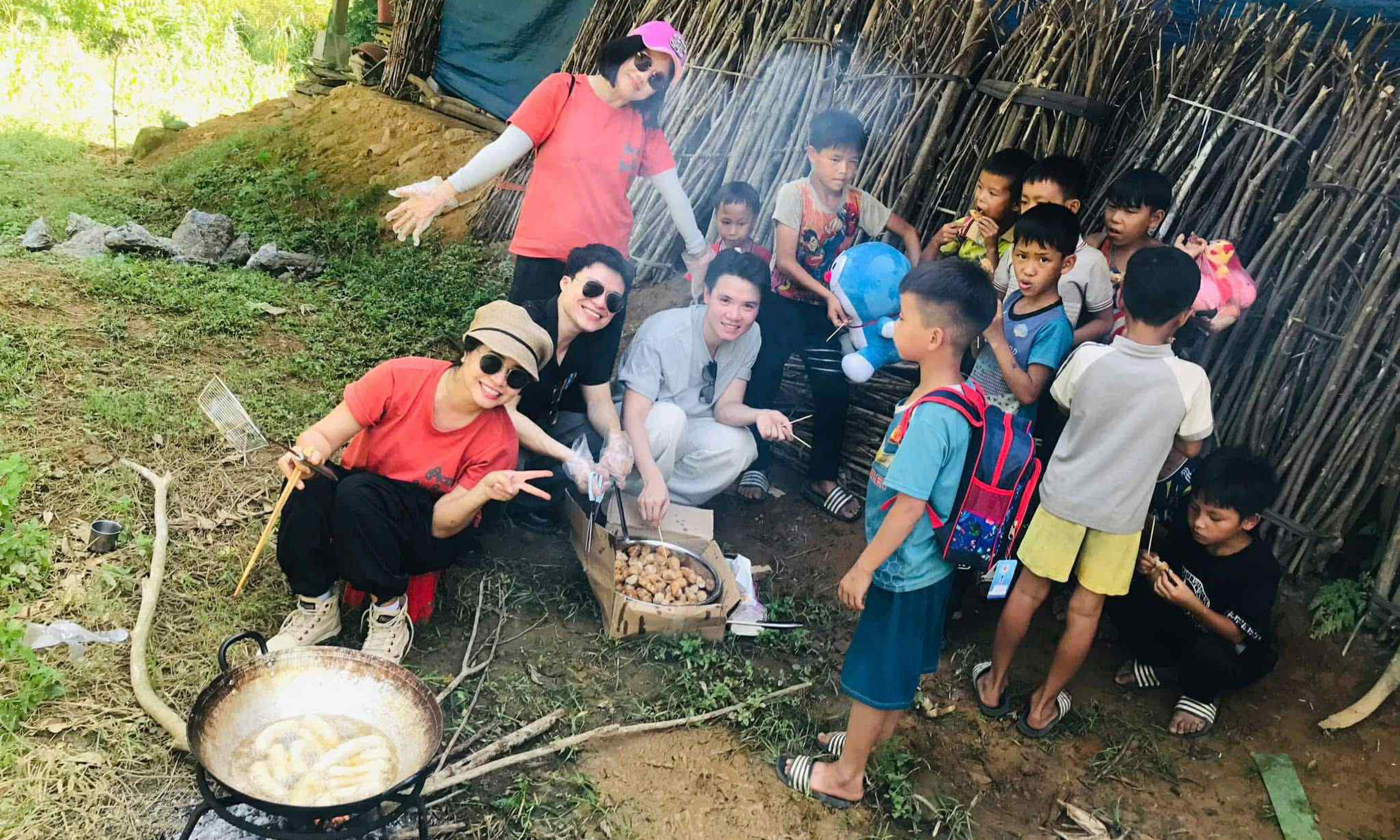 Hành trình thiện nguyện dang dở của 9 thành viên nhóm Bếp Củi trong vụ lật xe thảm khốc