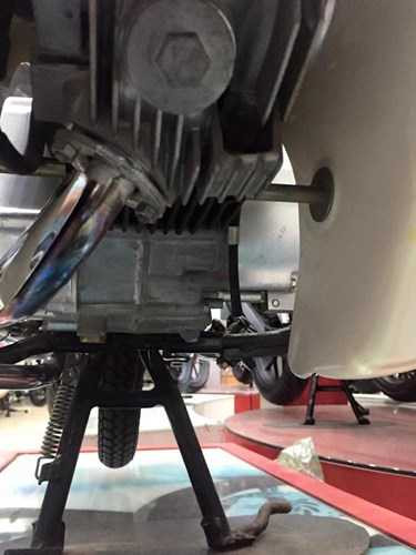 Honda Dream II 350 trieu, chua lan banh la