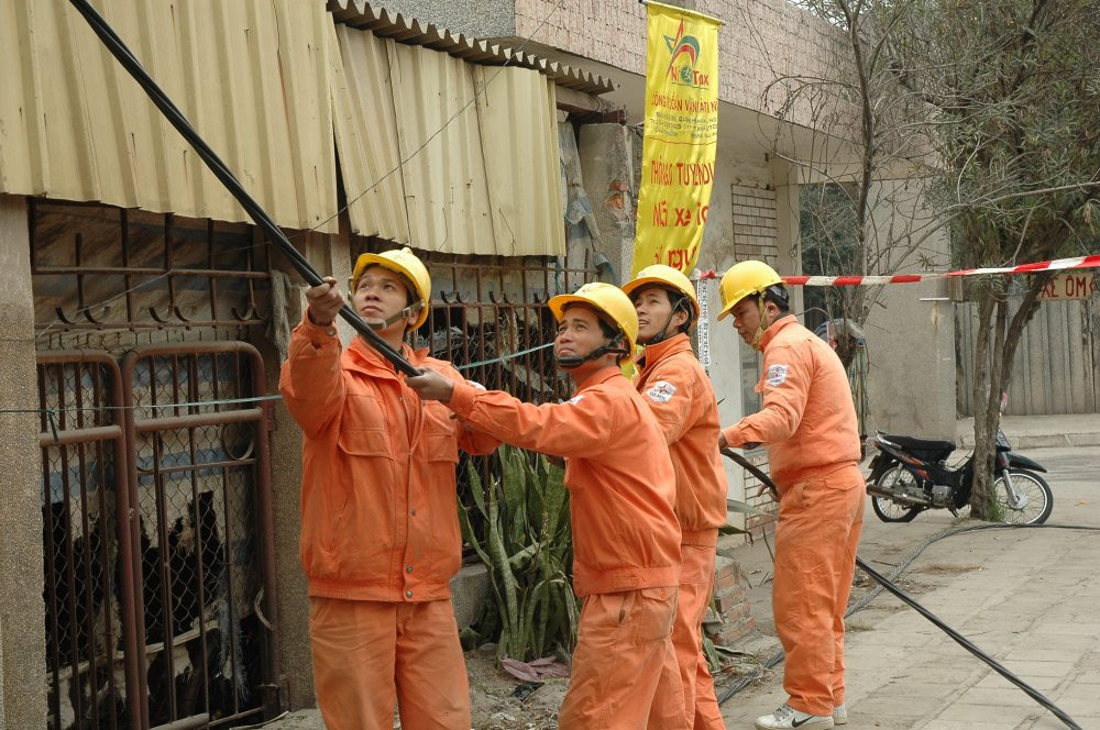 Cty Dien luc Ha Noi anh CAN DUNG (3)