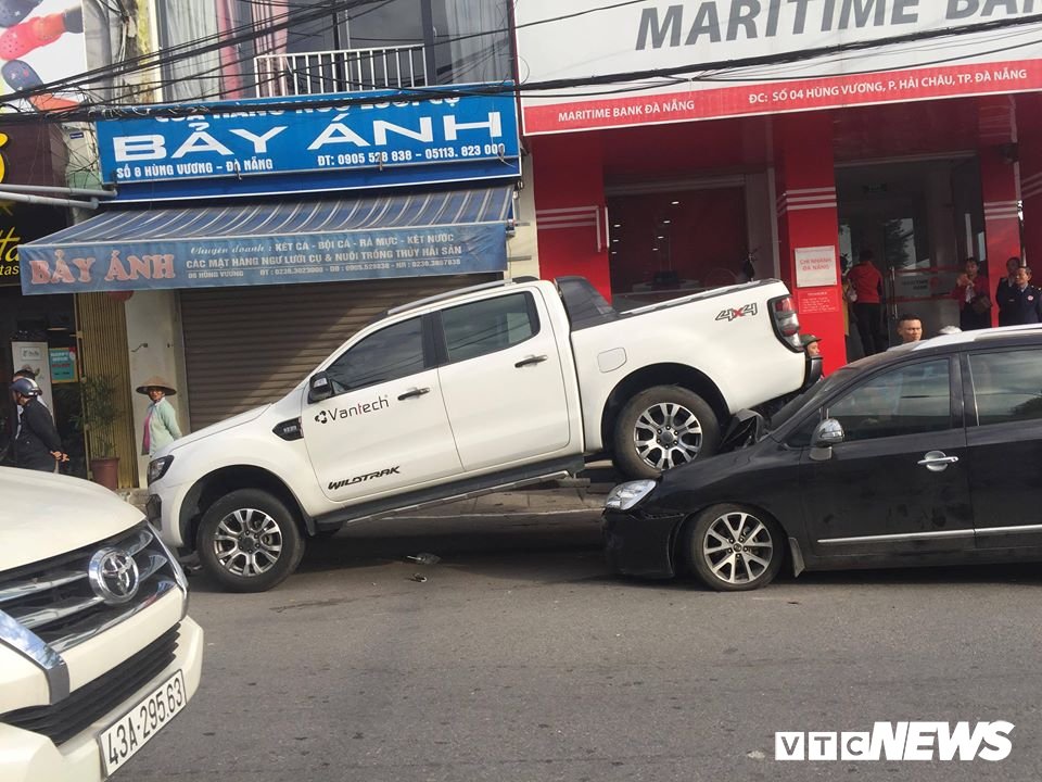 49643102_2255554434732790_8476702916021846016_n