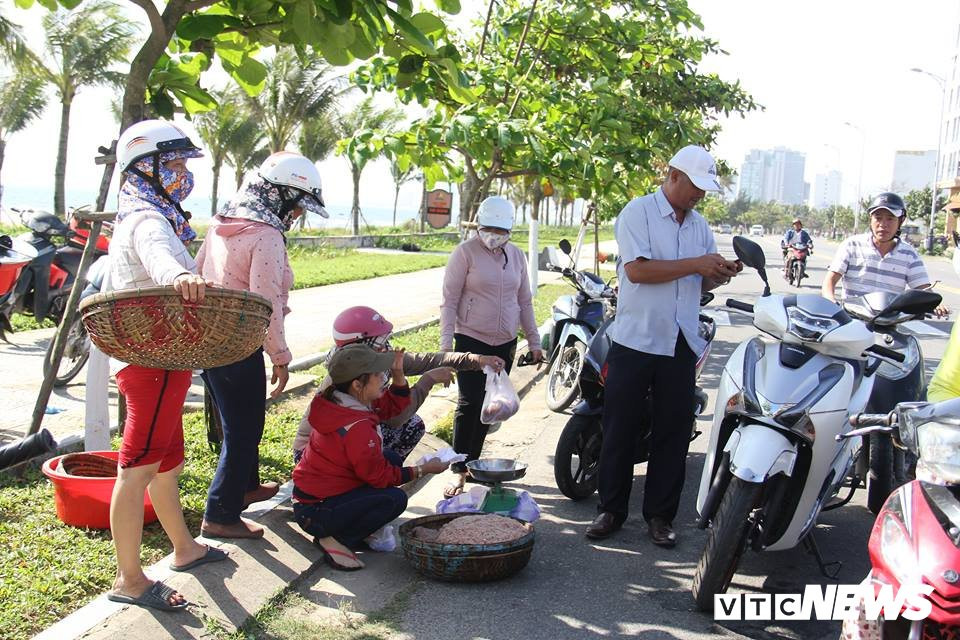 52402683_2176632055930395_1796340358968246272_n 3