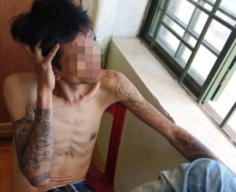 kip-thoi-khong-che-ke-ngao-da-dap-pha-nha-dan-hinh-anh0327795924