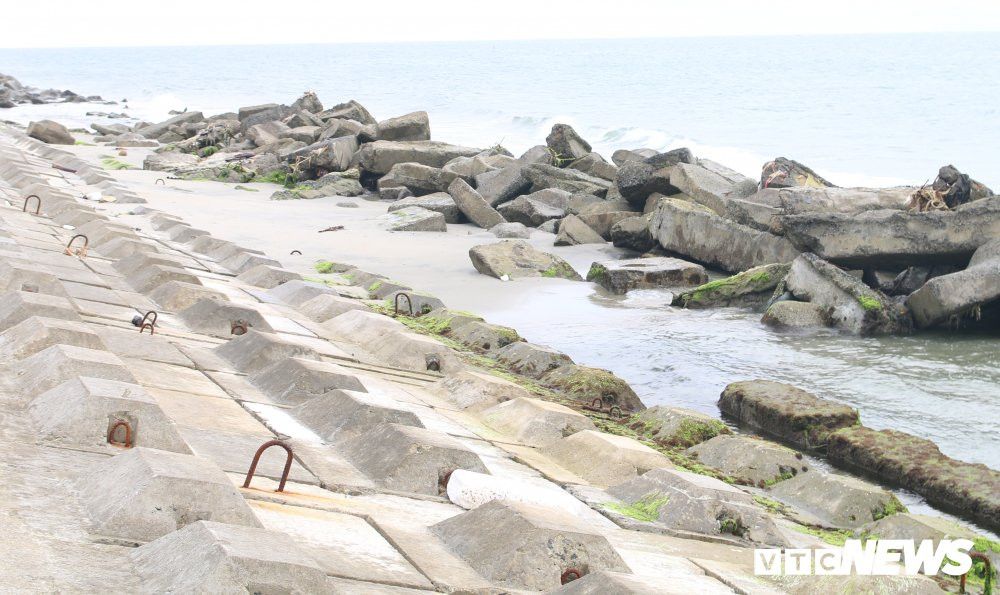 Quan chức và chuyên gia Hà Lan giúp Việt Nam cứu bờ biển Cửa Đại - 2