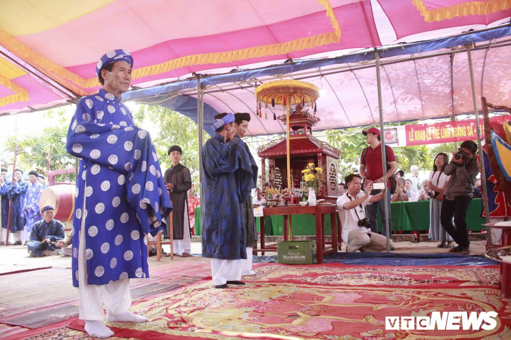 Anh-khao-le-the-linh (4)