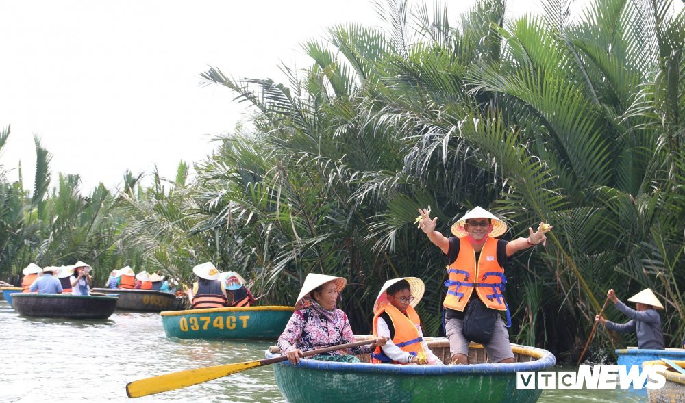 1 Rung-dua-Bay-Mau (50)