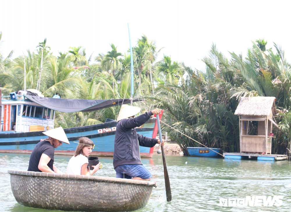 8 Rung-dua-Bay-Mau (28) 11