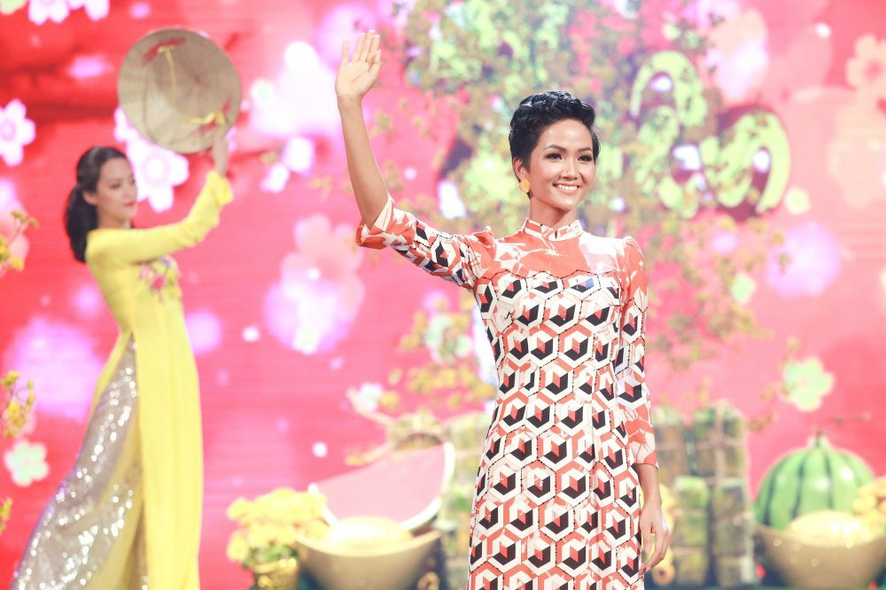 6b2a3623-3-1048144 3