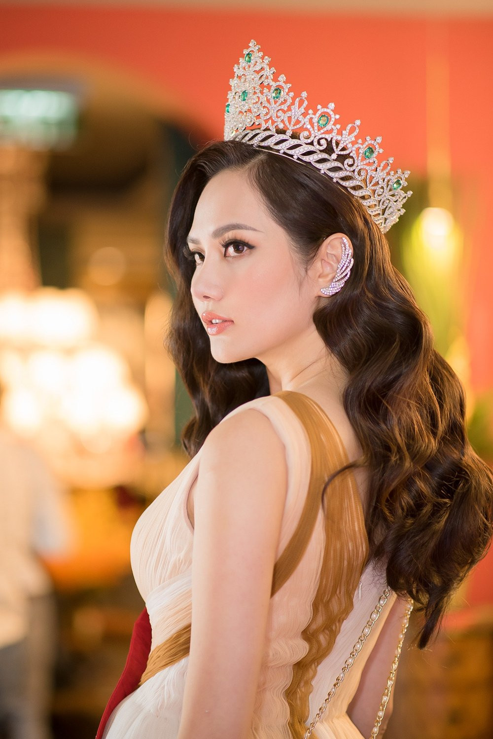 Hoa hau Dieu Linh (5)