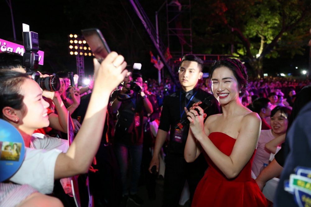 Dai nhac hoi IMC Hoa Minzy (4) (1280x853) 5