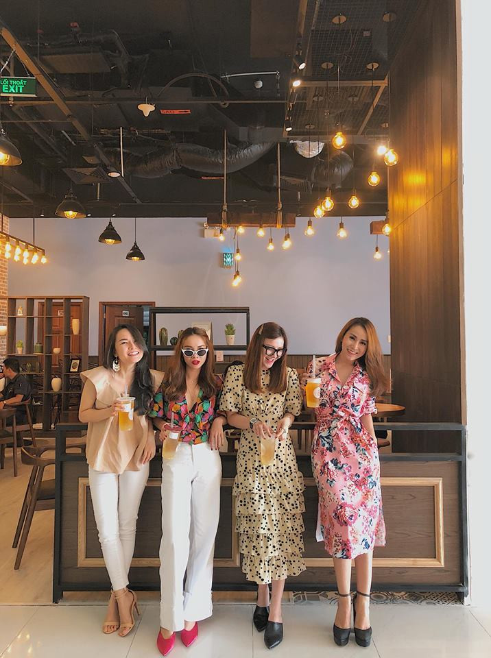 33607354_10155924690993702_755602176067239936_n 9