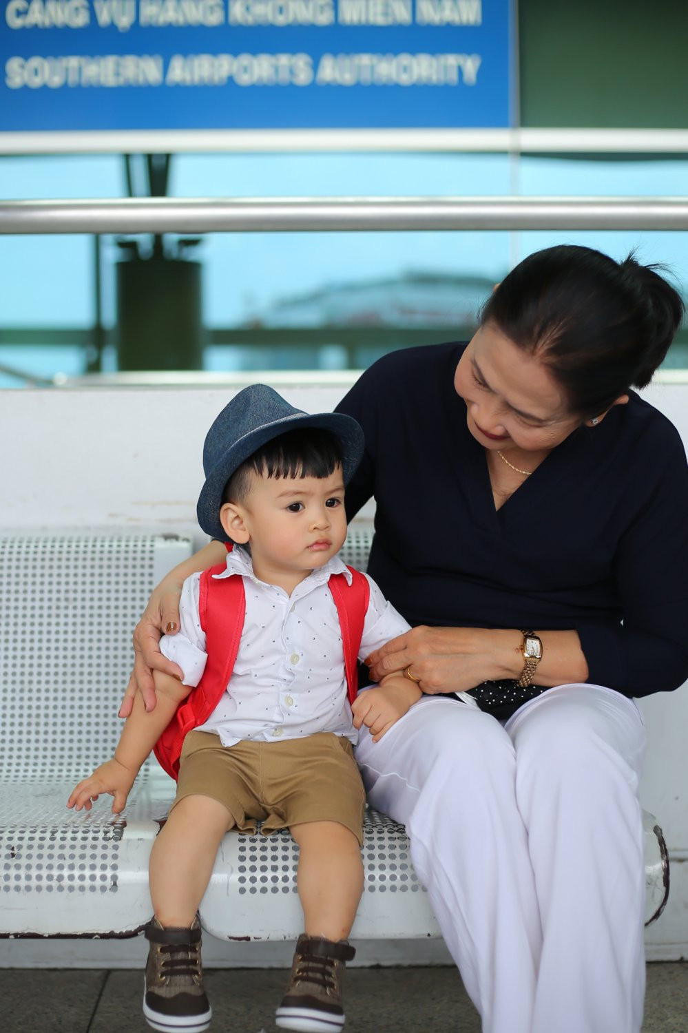 Louis va ba ngoai (2) 8