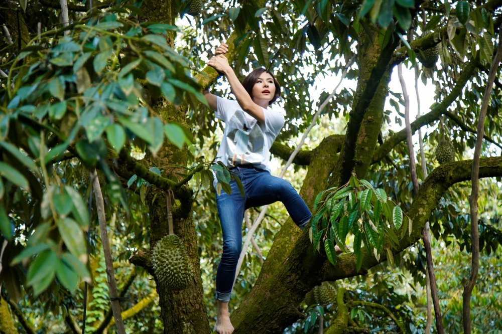 02 VAN TRANG LEO CAY HAI SAU RIENG MOI VO CHONG LY HAI - MINH HA (1)