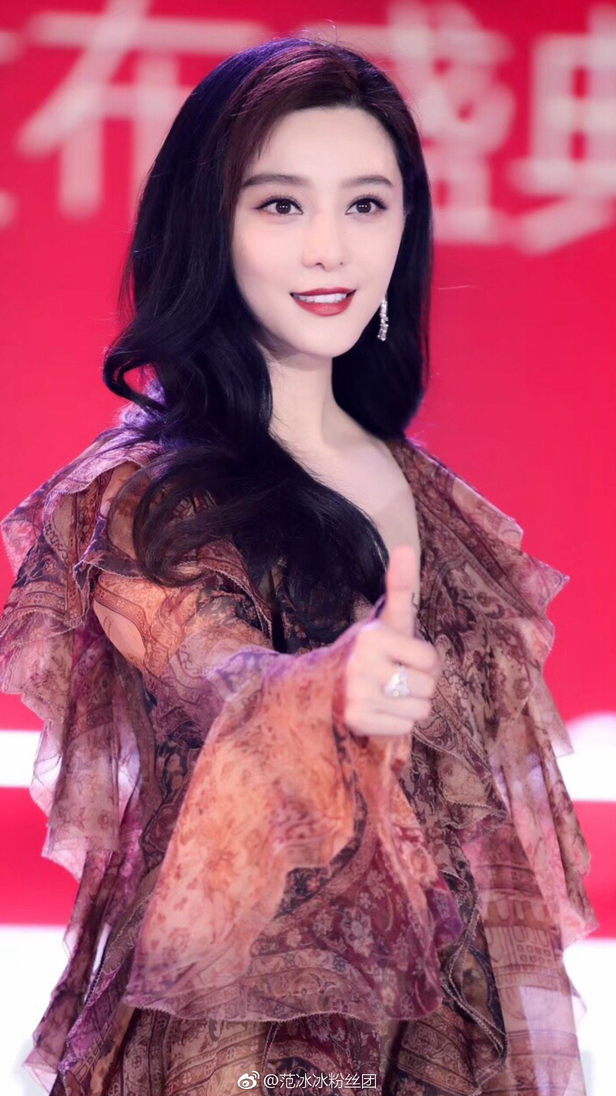 Phạm Băng Băng bị nghi gian lận hợp đồng và trốn thuế, đối mặt với án phạt 3 năm tù - Ảnh 2.