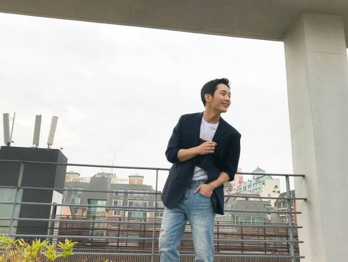 33236779_843424375865746_5633251587578134528_n