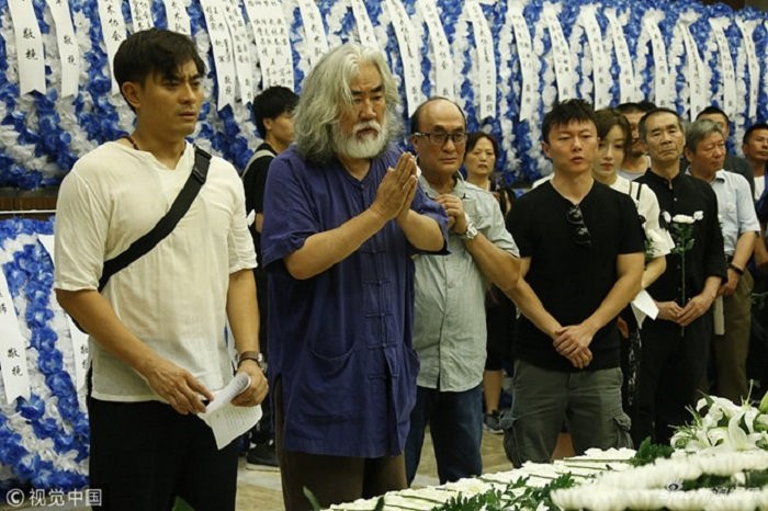 3o_yfzrwiaz8715288_1-0043490 4