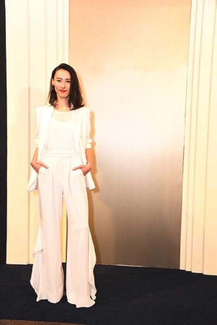 227466e9aa31820ec7dc1b85668648813b22b187w684h1024-15320558048082091158794-1200283 11