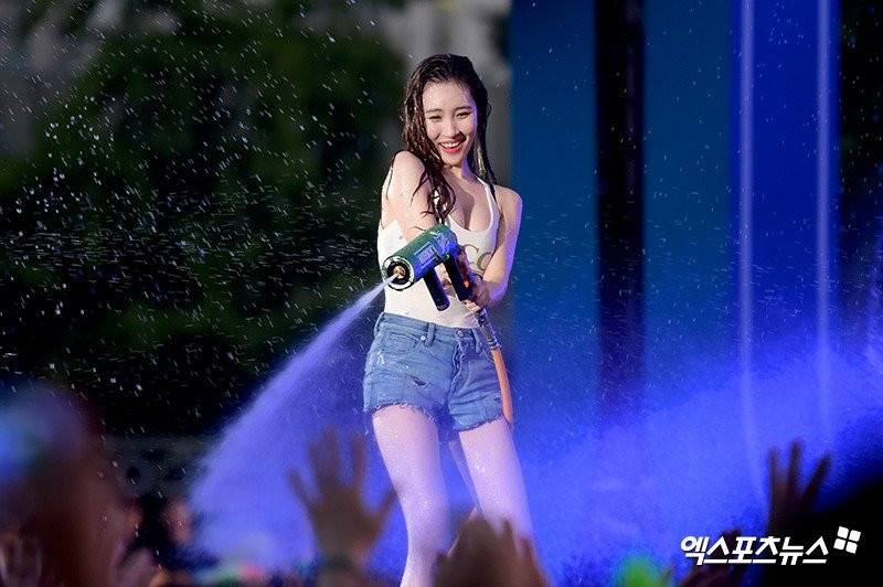 Cố tình hở bạo, cựu thành viên Wonder Girls dính nghi án dao kéo vì vòng 1 phát tướng bất thường - Ảnh 5.