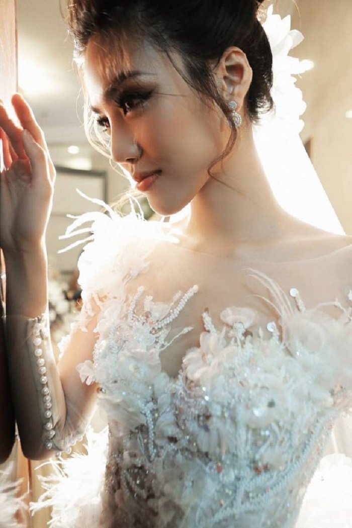 4003648220836997516545988903989270767730688n-15352684274261929527240-ngoisao.vn-w640-h960 3