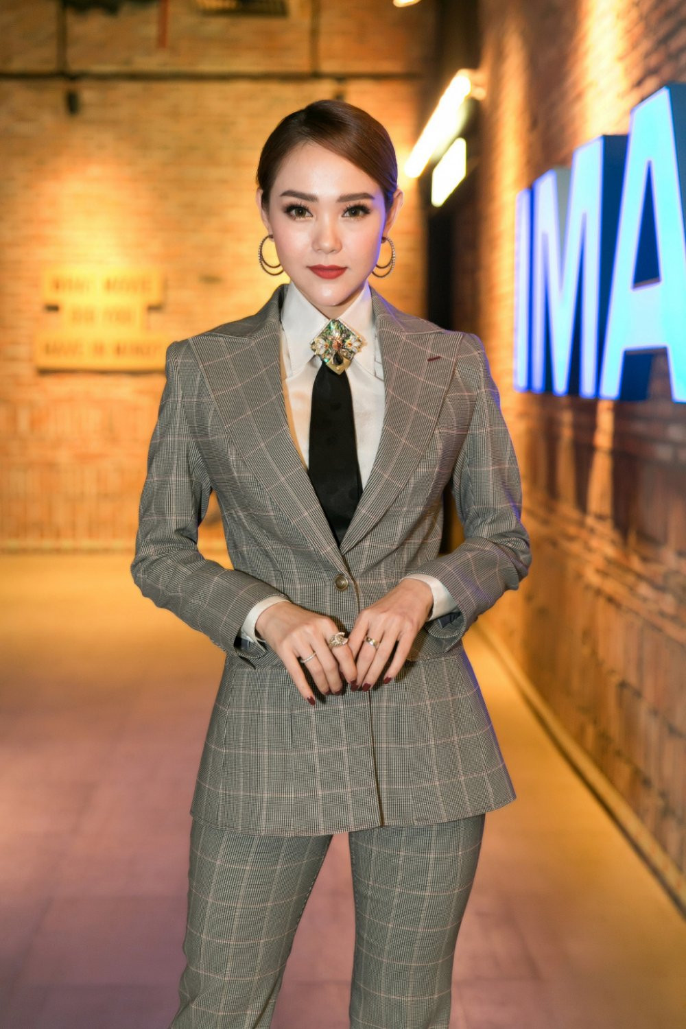 cung-dien-do-menswear-bo-doi-huan-luyen-vien-the-face-thanh-hang-minh-hang-dep-trai-bat-phan-thang-bai-bb-baaadOIbVG 7