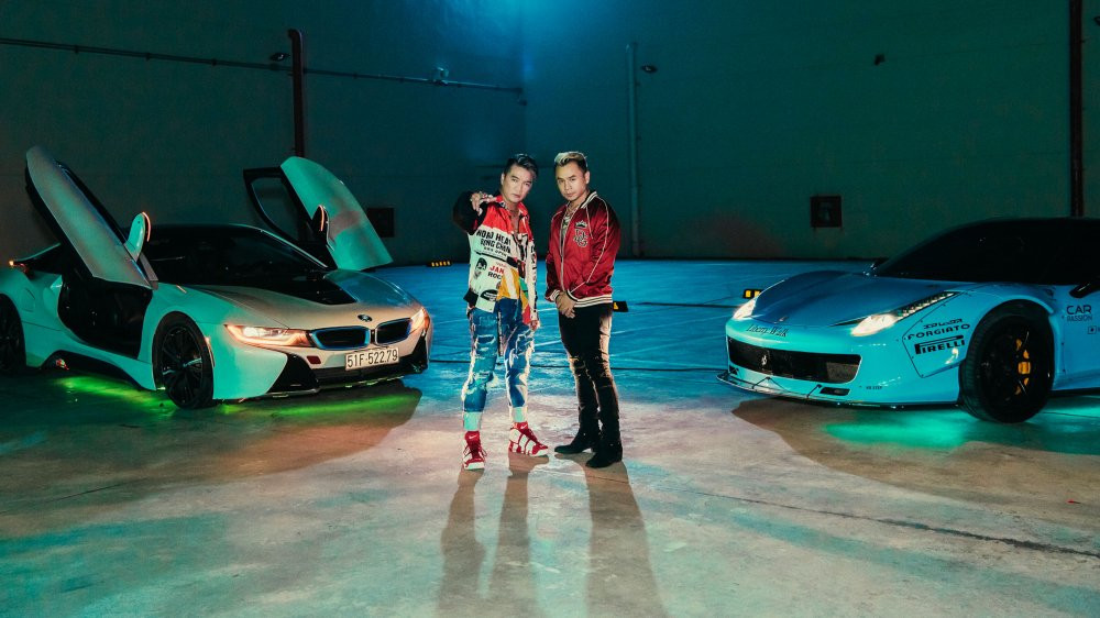 MV HELLO_DANCE_C (5) 7