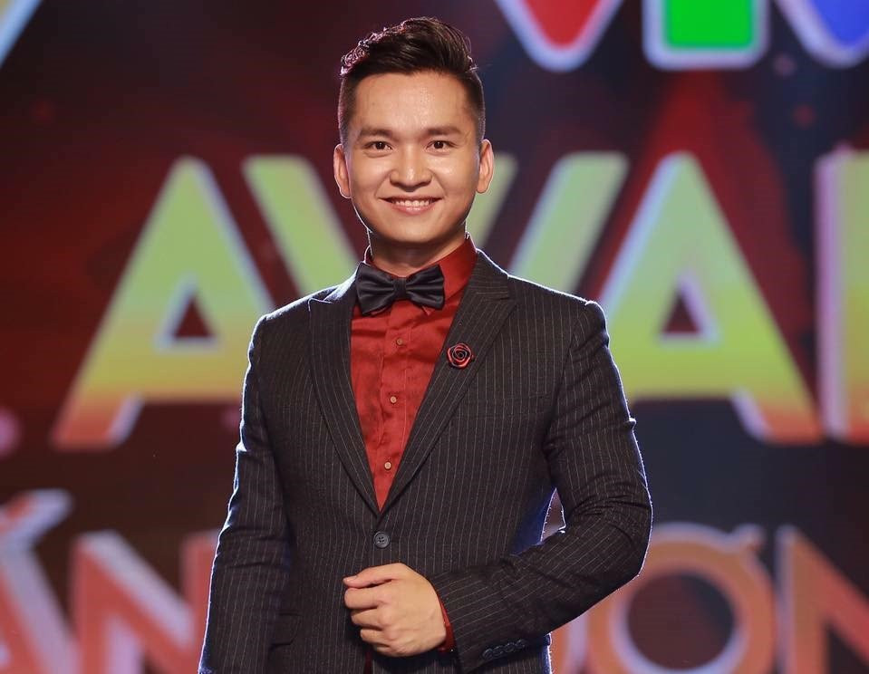 MC Hanh Phuc: 'Ngo Kien Huy doat giai, 4 BTV cua VTV doan ket hon' hinh anh 3