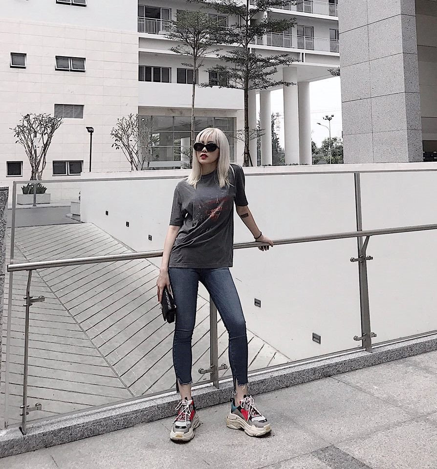 sao Viet mang sneaker tho kech (3) 3